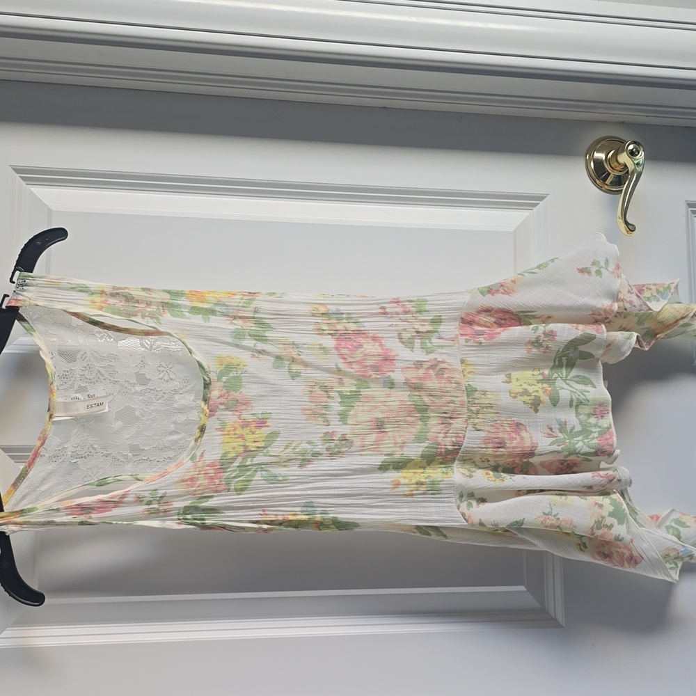 Estam floral tank with lace back